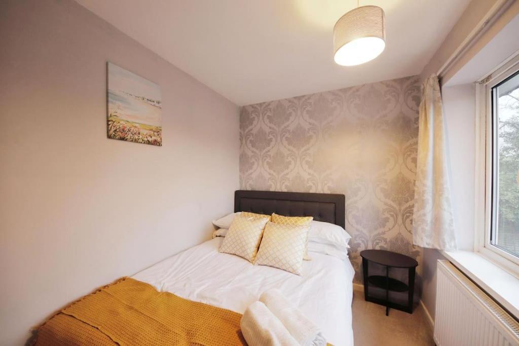 Beautiful Home Close To Town Free Netflix, Wifi 索利赫尔 外观 照片