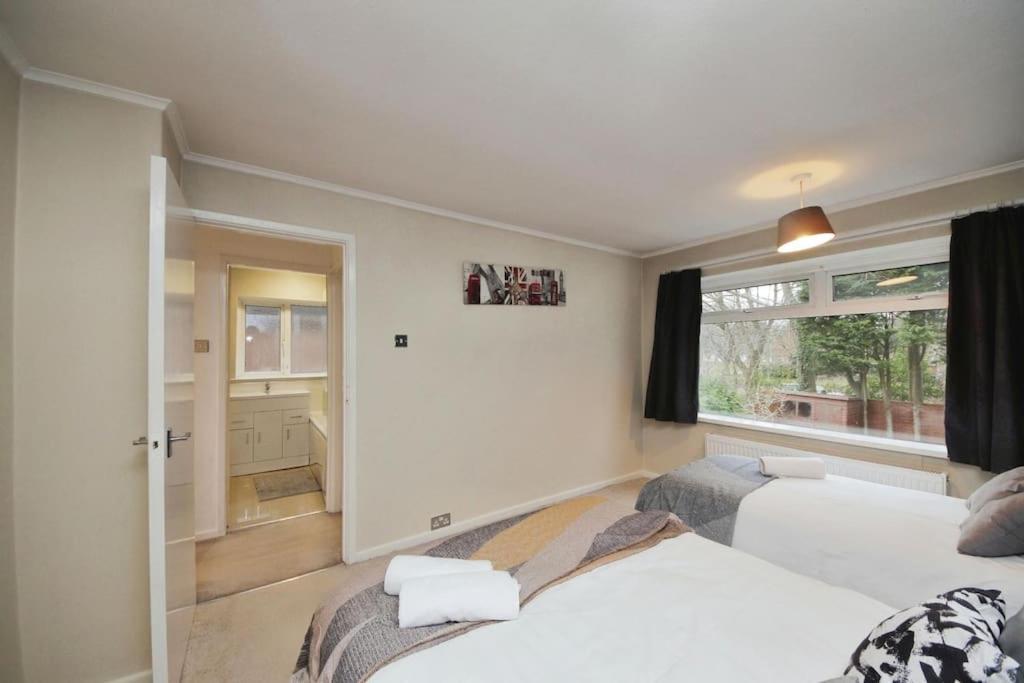 Beautiful Home Close To Town Free Netflix, Wifi 索利赫尔 外观 照片
