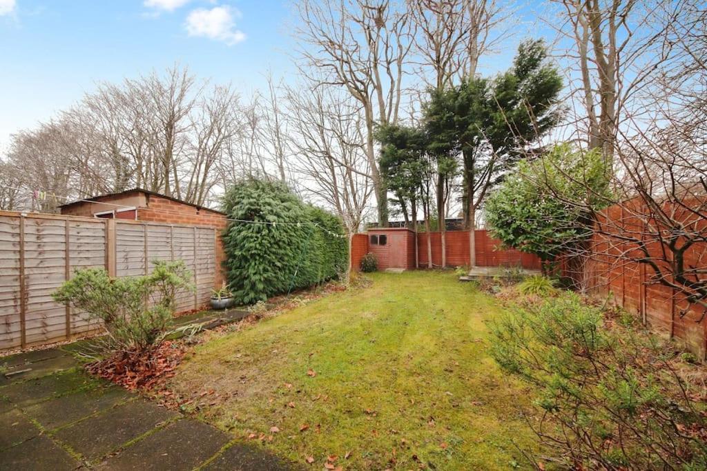 Beautiful Home Close To Town Free Netflix, Wifi 索利赫尔 外观 照片